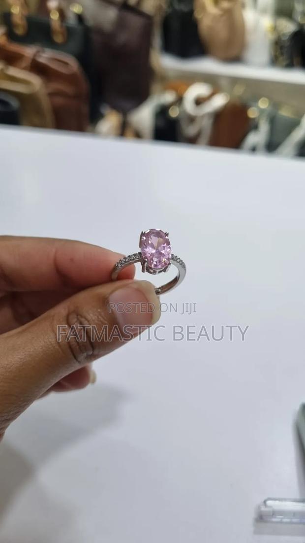 Pretty Ring - thumbnail 2