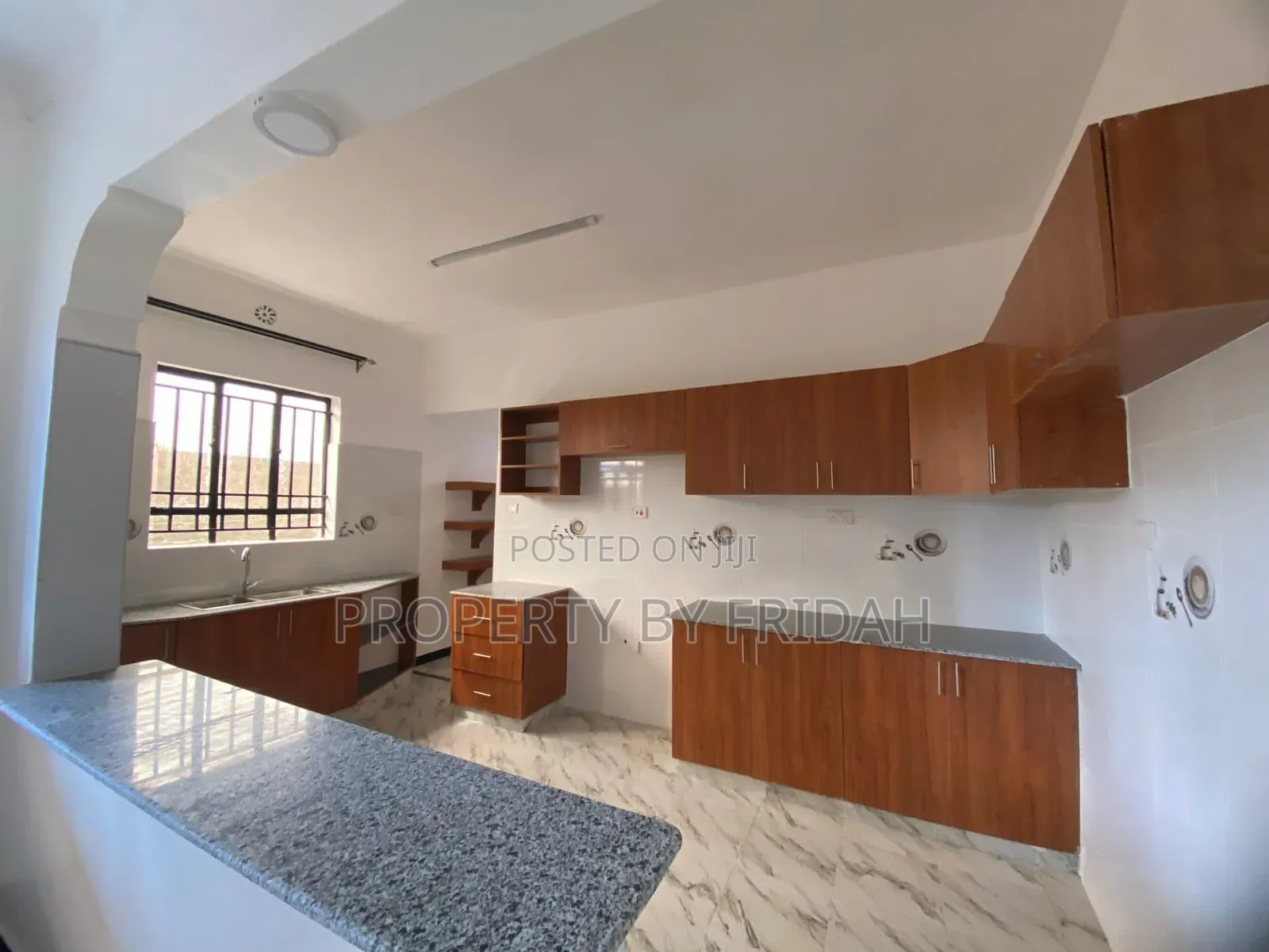 3bdrm Bungalow in Kitengela for sale