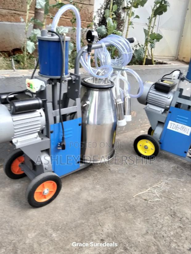 Modern Dairy Milking Machine - thumbnail 2