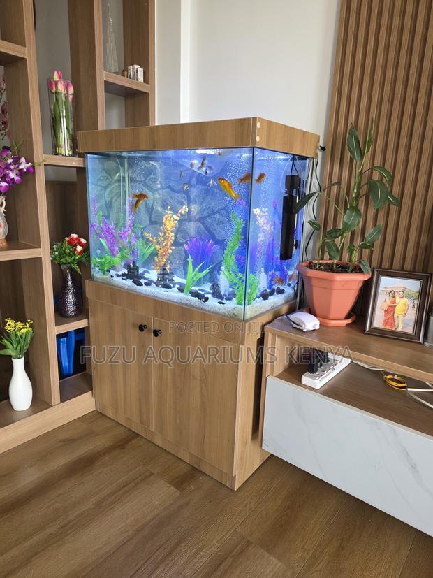 Beautiful Plug-and-Play Aquarium Set - main view