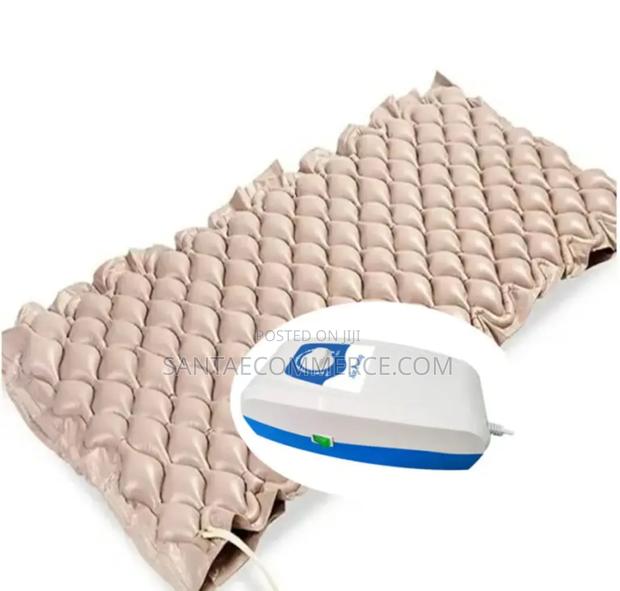 Medical Anti Decubitus Air Mattress for Paralyzed Patient With Pump