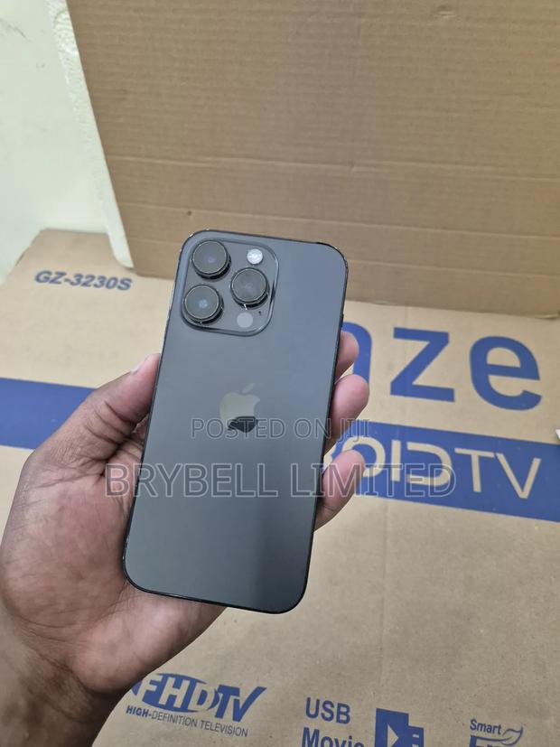 Apple iPhone 14 Pro 128 GB Gray - main view