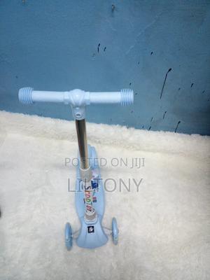 Scooters With Light - thumbnail 2