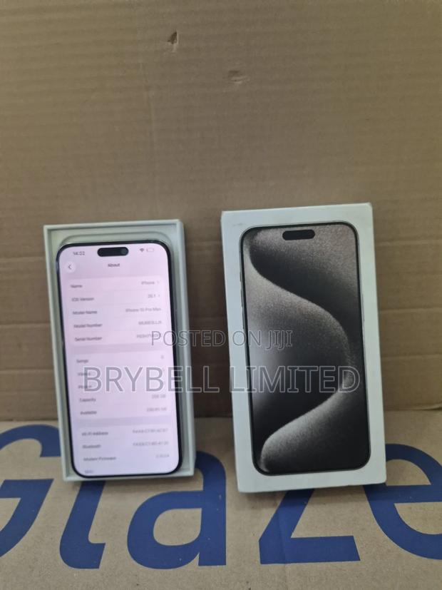 Apple iPhone 15 Pro Max 256 GB Gray - thumbnail 5