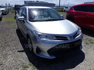 Toyota Axio 1.5 Hybrid 2WD 2019 Silver