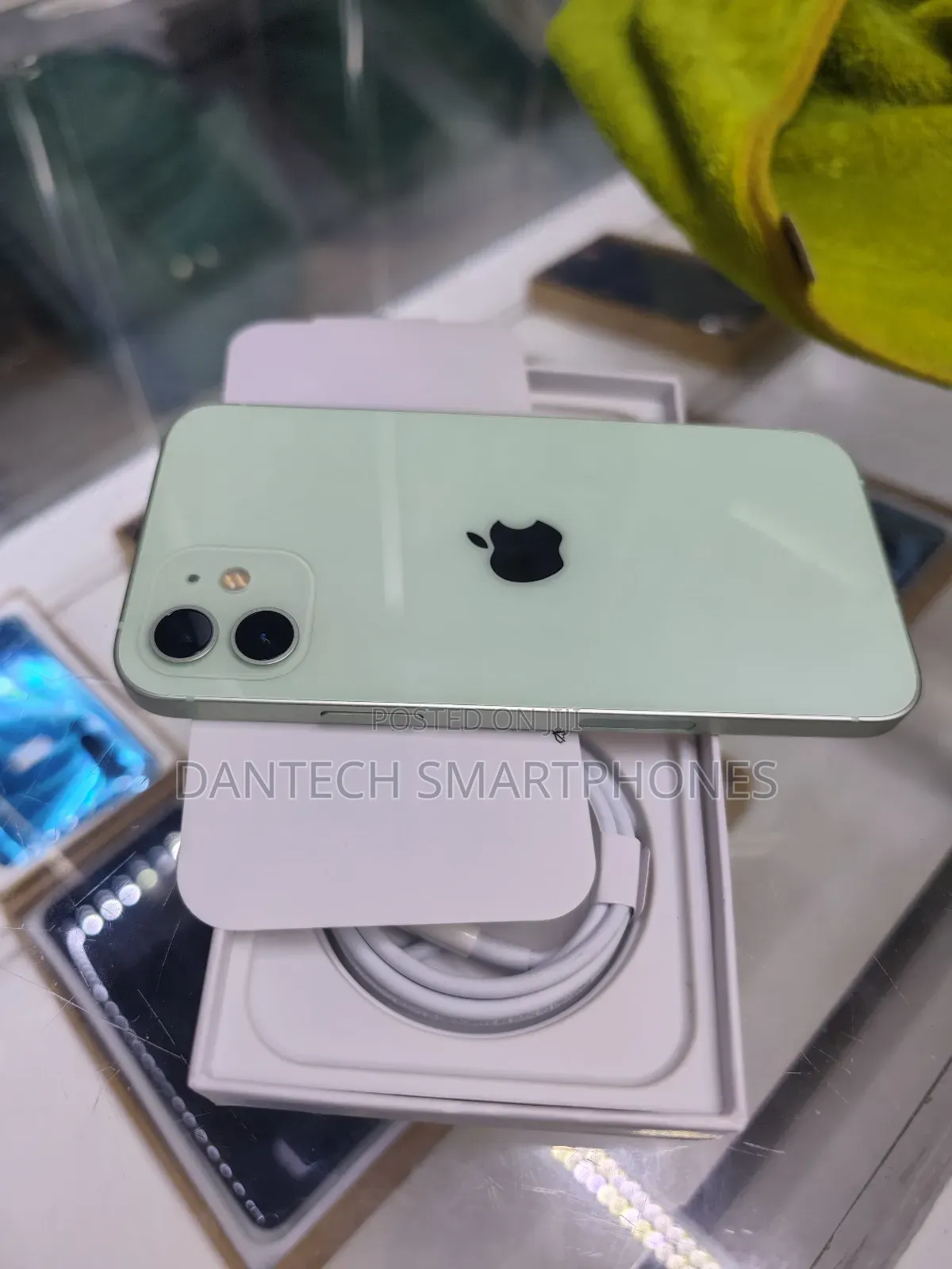 New Apple iPhone 12 128 GB Green
