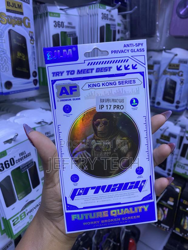 Milomok Privacy Glass Screen Protector for iPhone 17 Pro - thumbnail 3