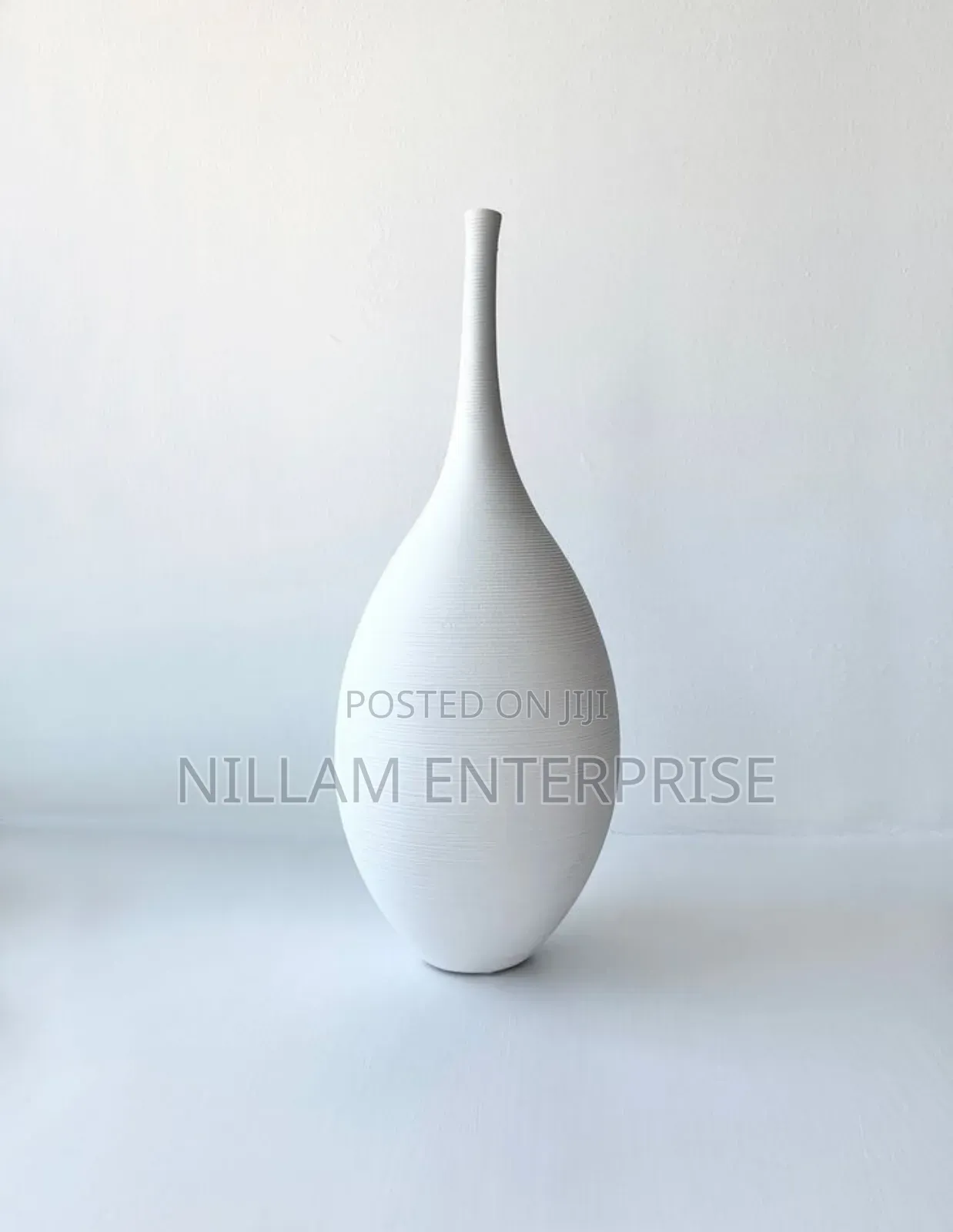 Minimalist Brushed Ceramic Vase With a Matte Finish