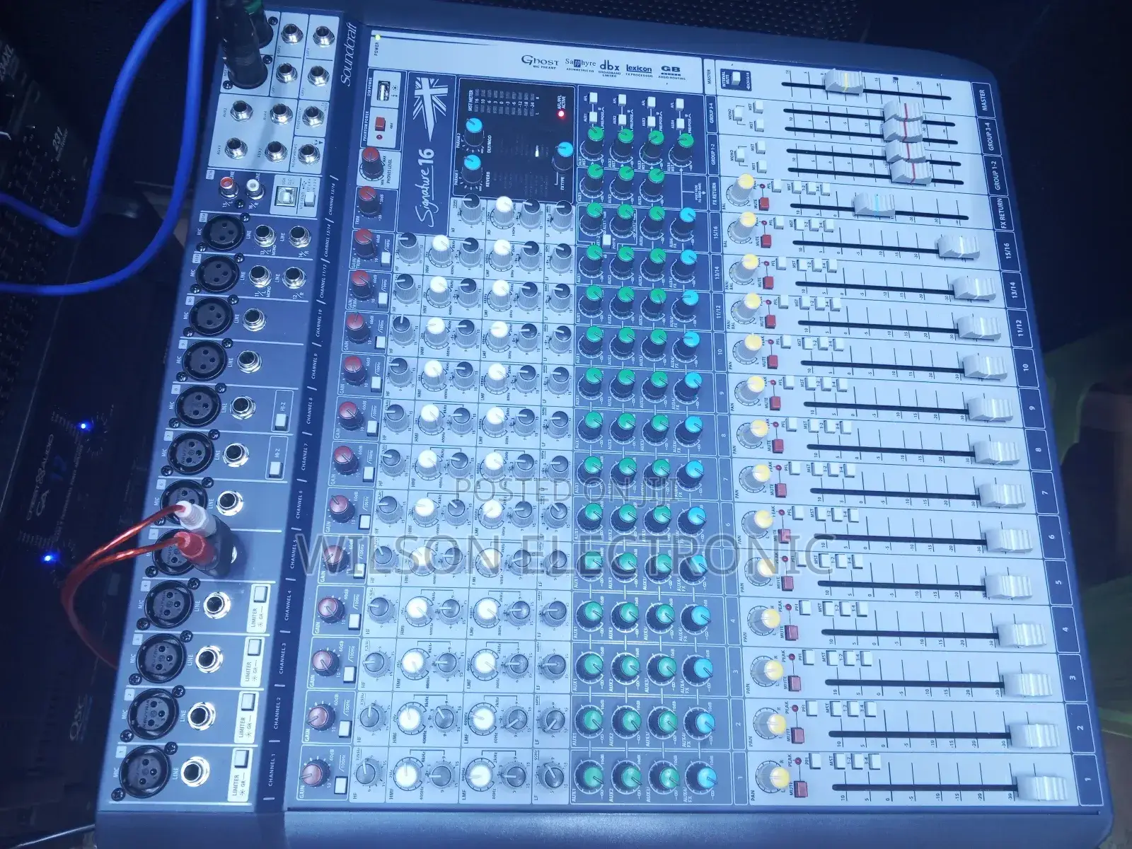 Sound Craft Analog 16 Channel Mixer