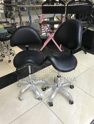 Horse Design Lash Spa Chair - Manicure Chair With Wheels