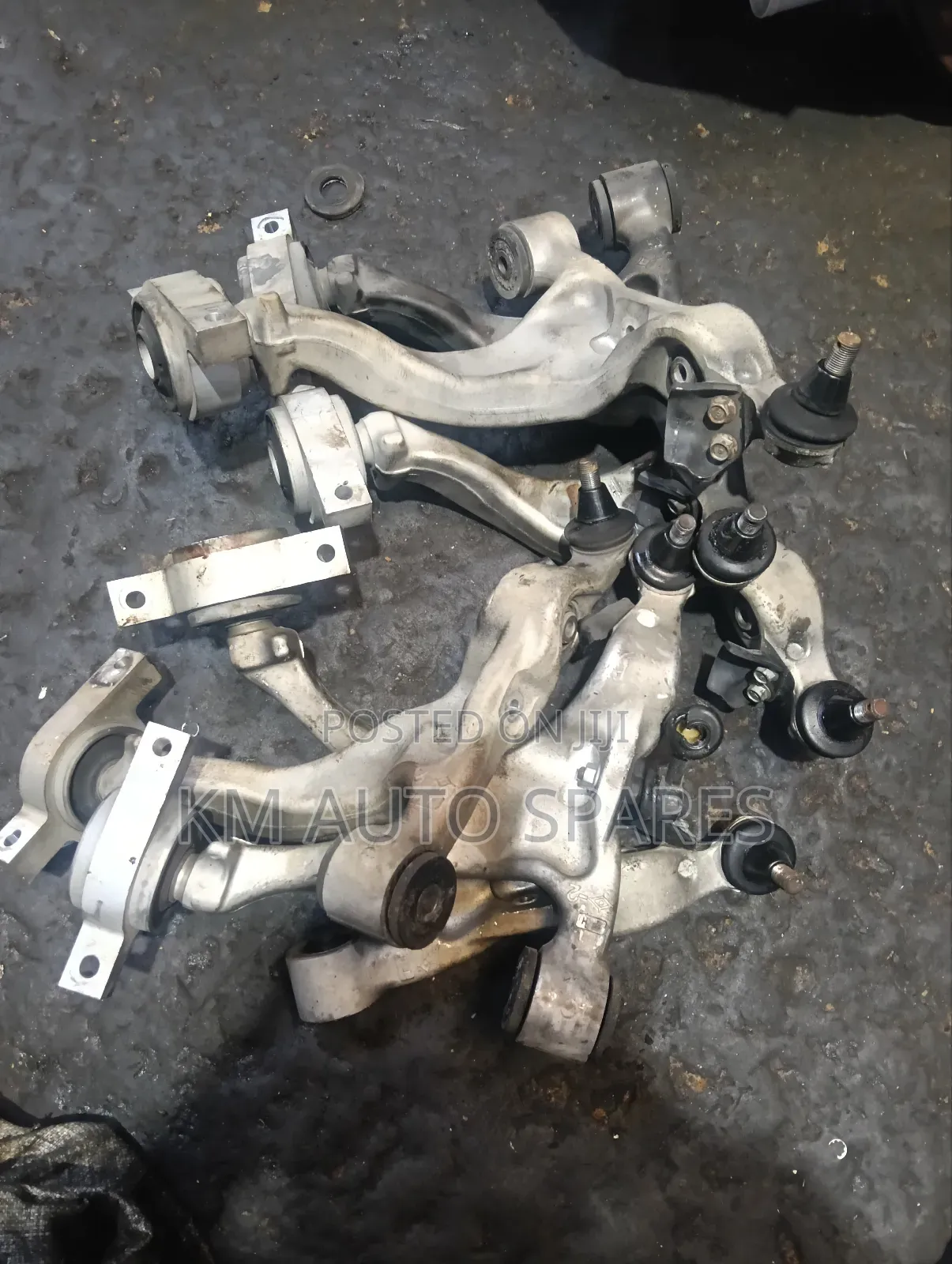 Nissan Front Lower Control Arms For Nissan Teana, Fuga, Skyline.