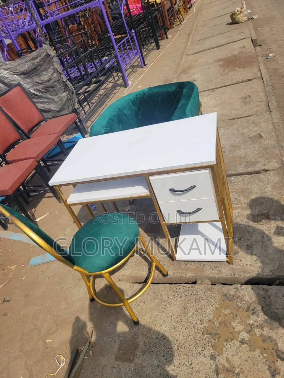 Manicure Chairs And Table