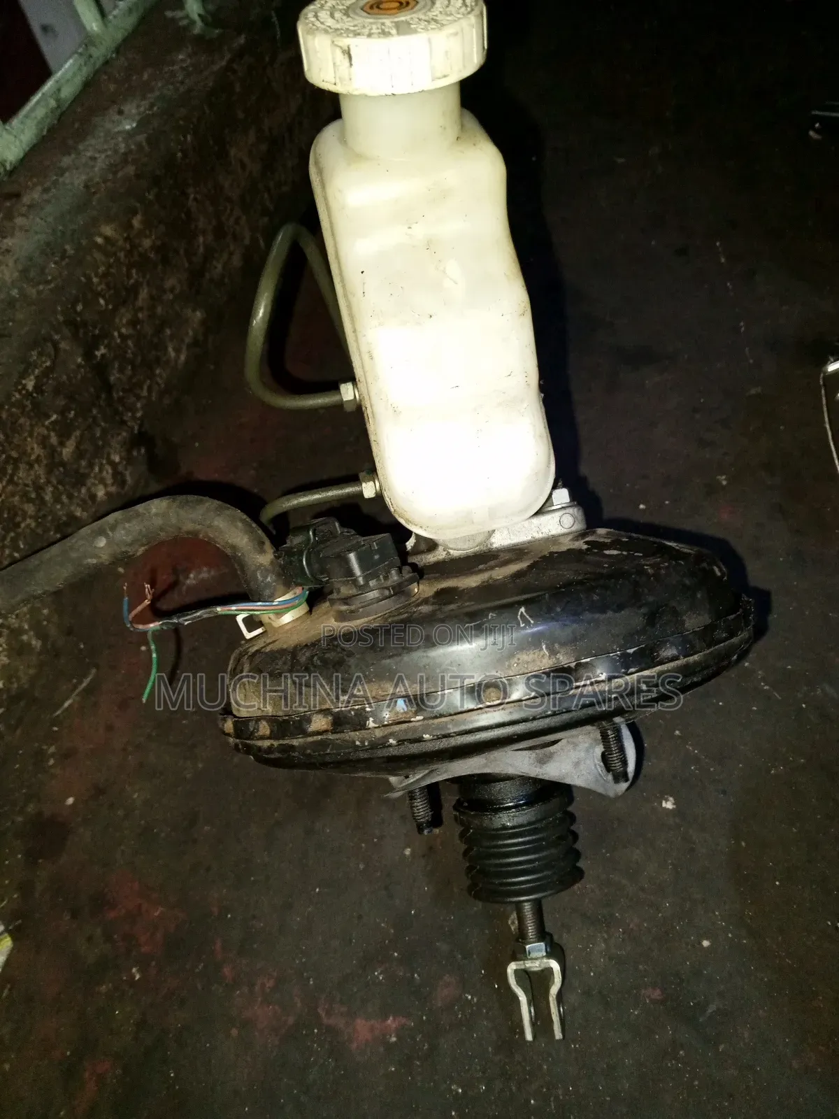 Brake Booster and Master Cylinder Mistrubish Mirage