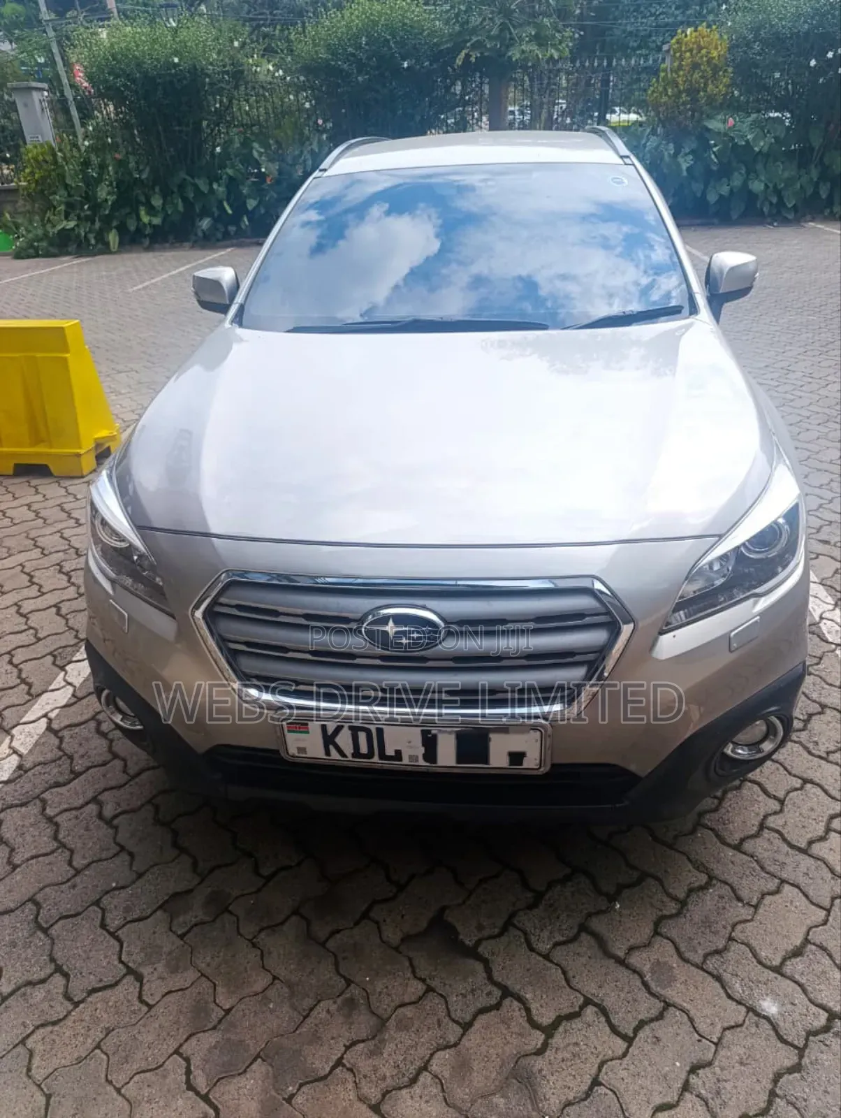 Subaru Outback 2016 Gold