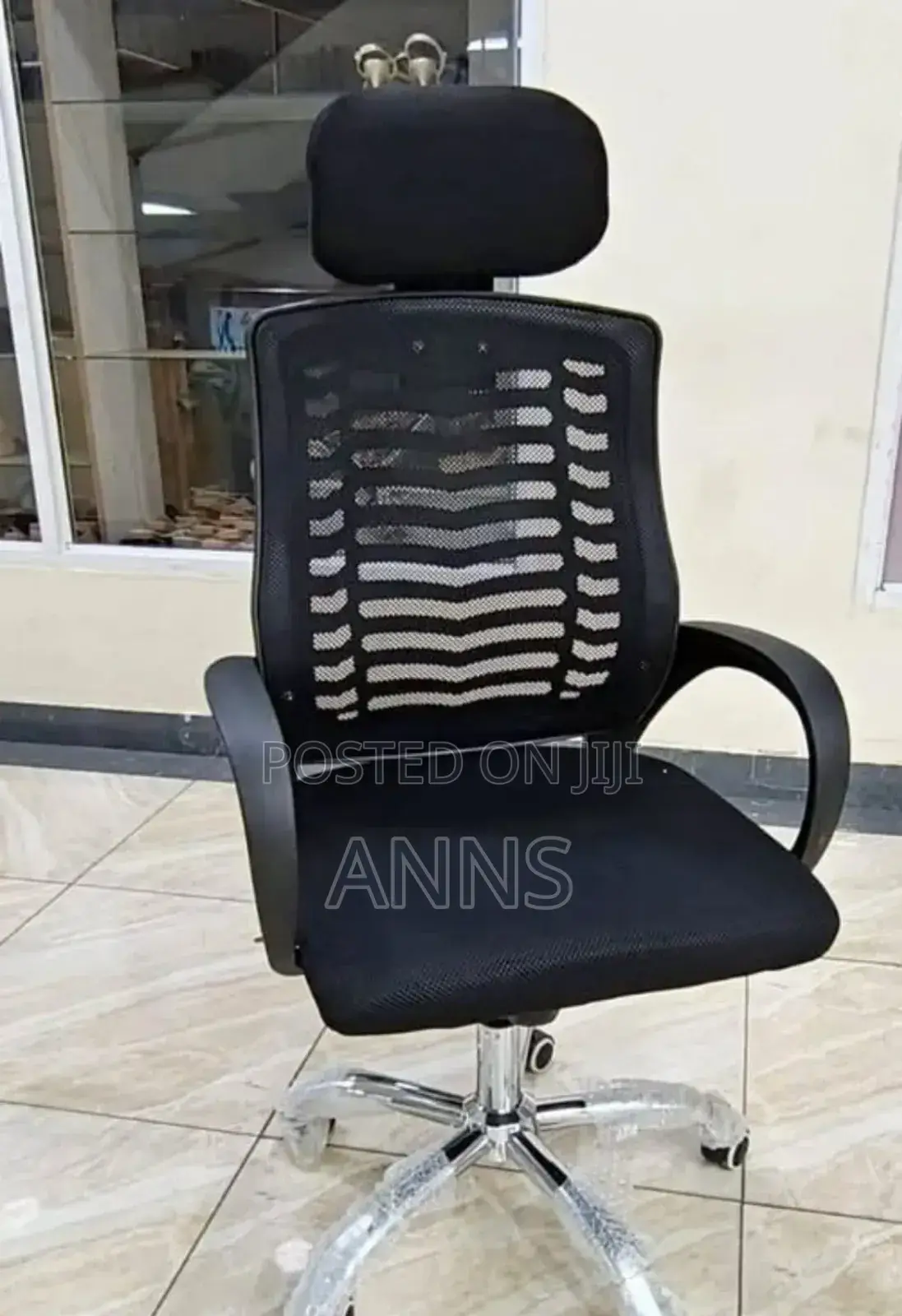 Black Office Chair With Headrest