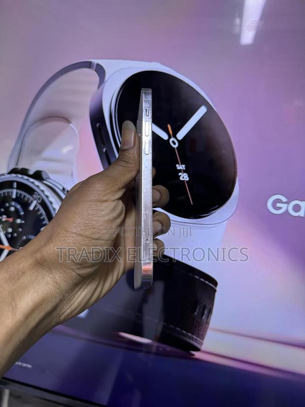 Apple iPhone 12 Pro 128 GB White - thumbnail 4