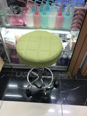 Heavy-Duty Manicure Stool - Adjustable Height With Wheels - main view