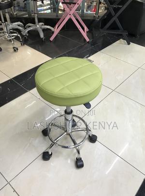 Luxury Manicure Stool - Height-Adjustable With Wheels - main view