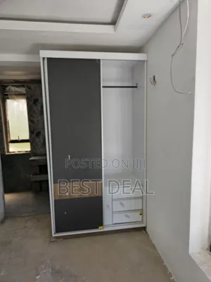 Wadrobe With Sliding Doors