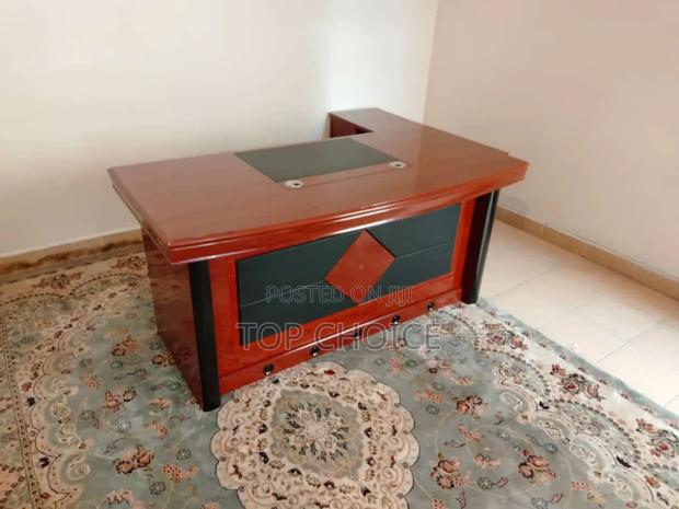 Modern Office Desk (Executive Tables) - main view