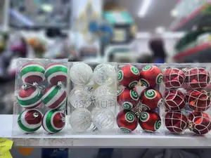Size 6 Cm Coloured Christmas Balls