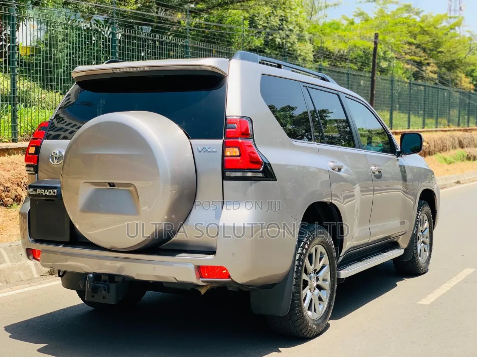 Toyota Land Cruiser Prado 2019 Silver