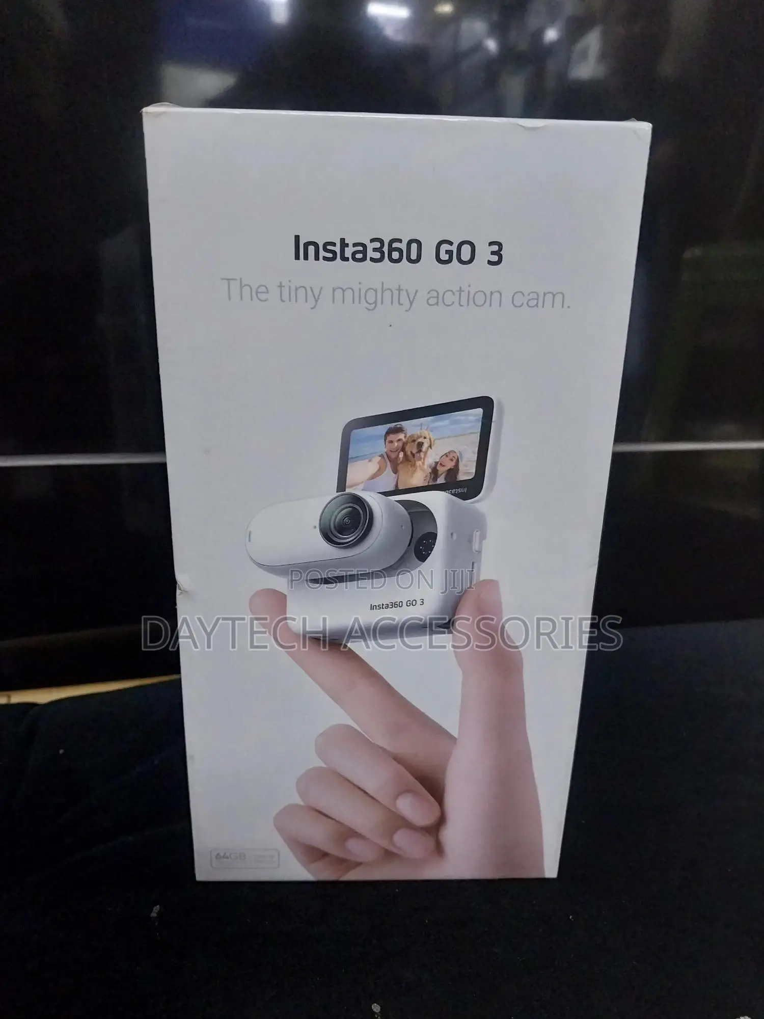 Nsta360 Go 3 Action Camera.