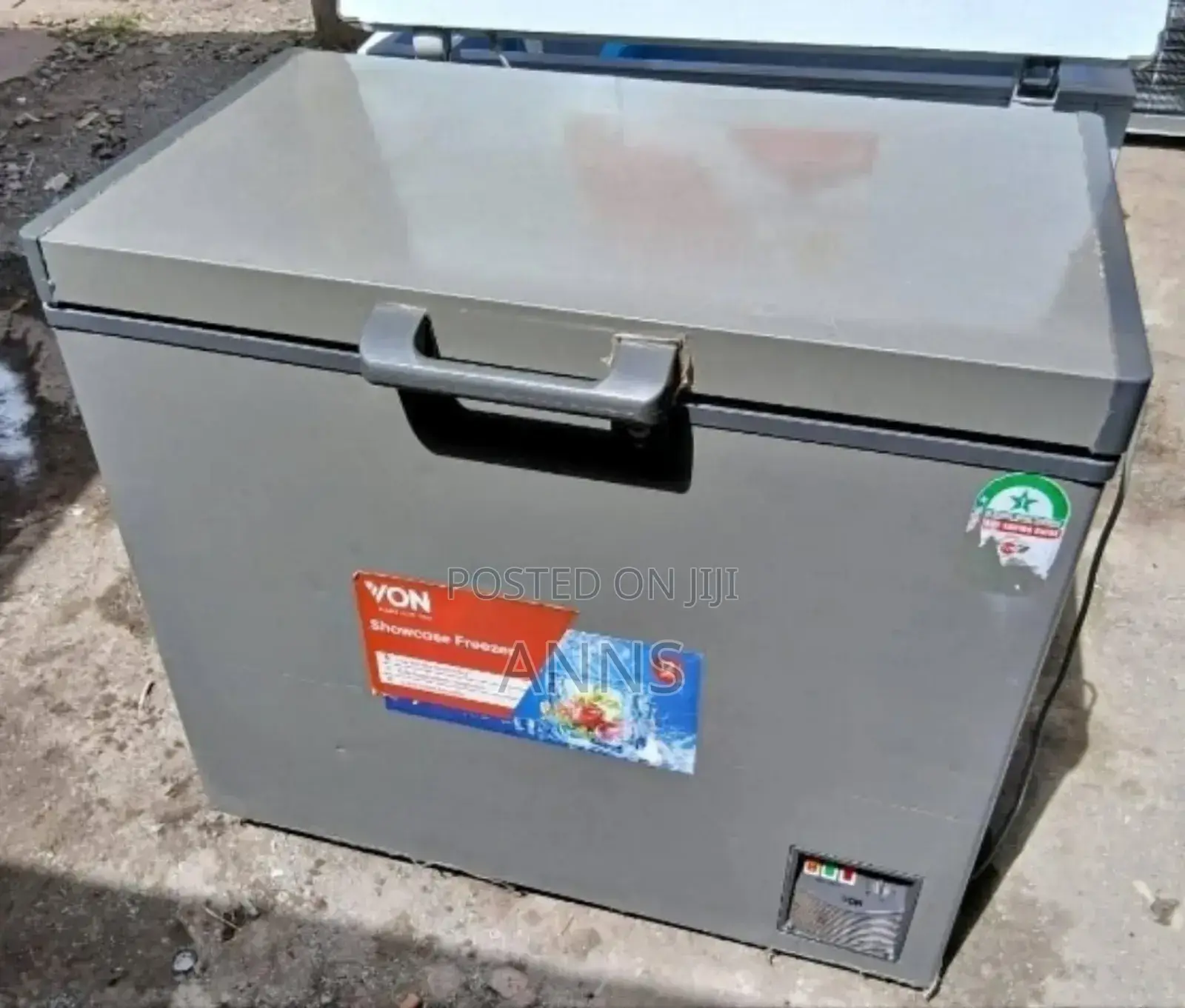 Von 250 LTRS Chest Deep Freezer (With Grey Body)