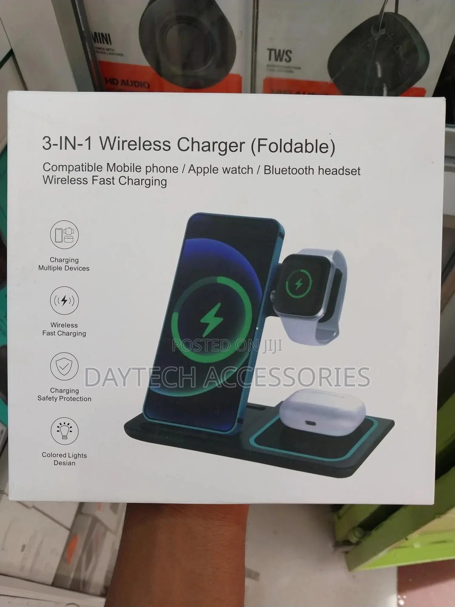 3 in 1 Wireless Charging Station Stand 15w Magnetic Wireless Charger.