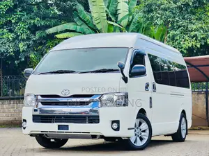 Toyota HiAce 2019 White