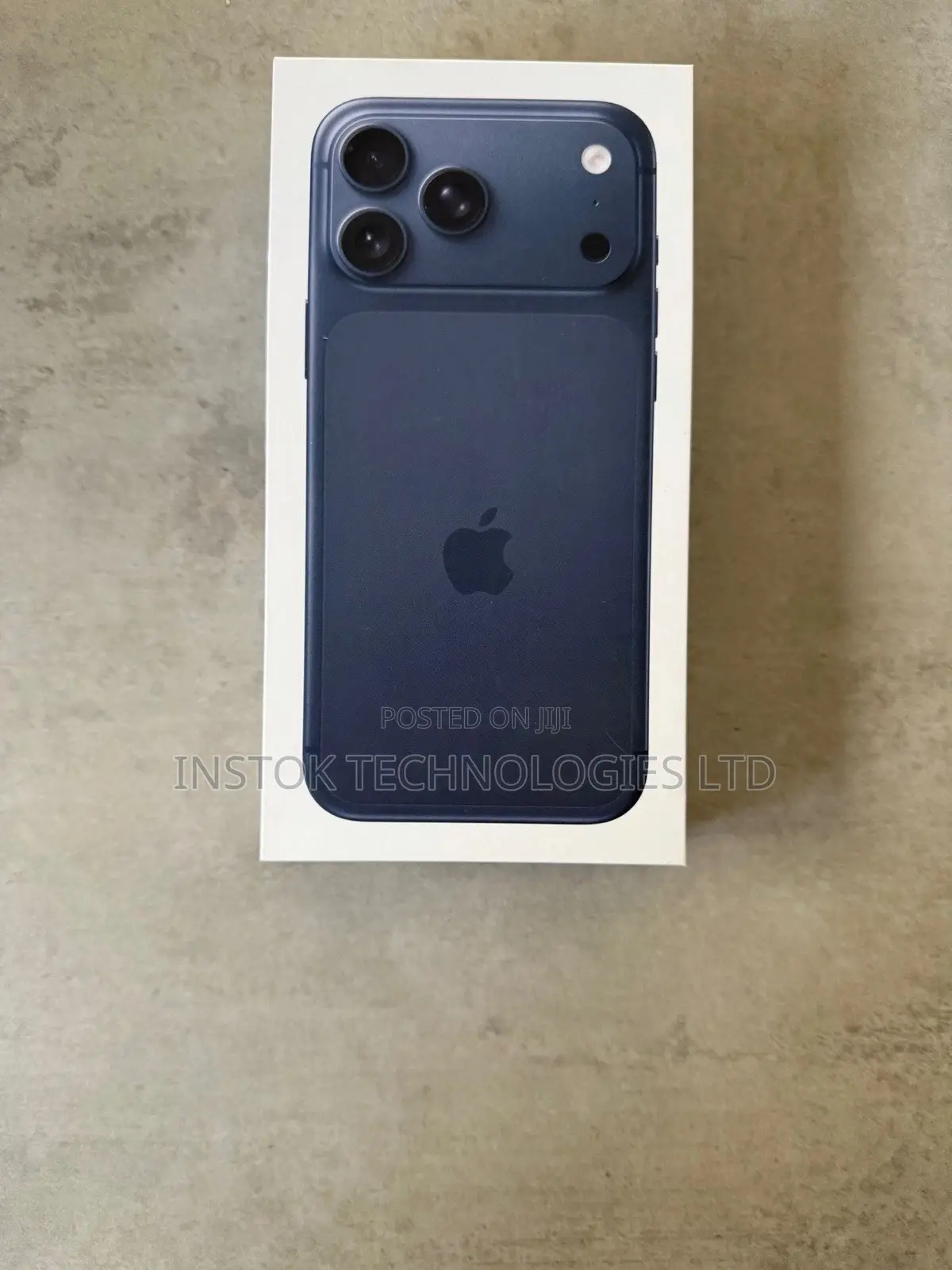 New Apple iPhone 17 Pro Max 256 GB Blue