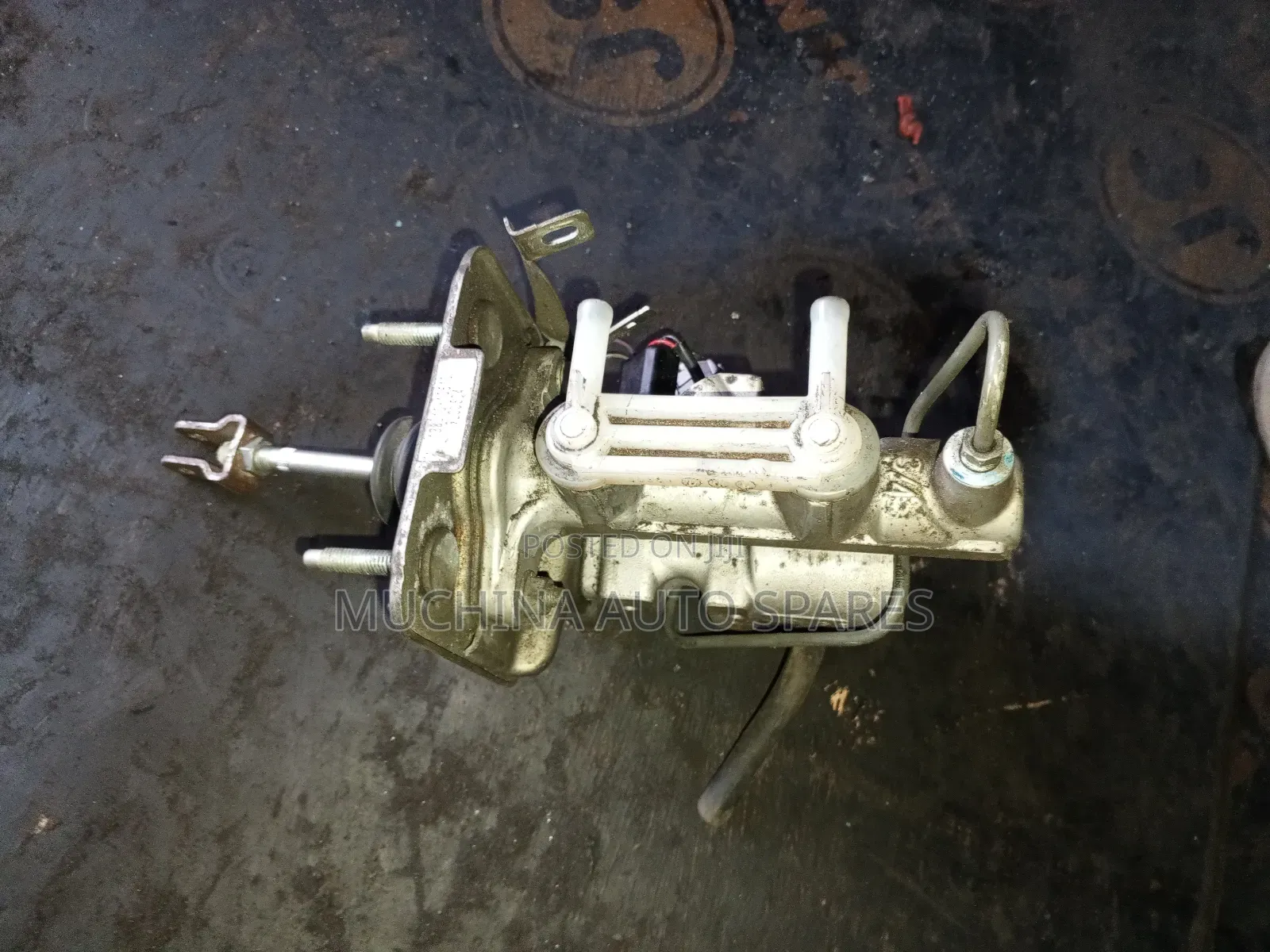 Brake Booster and Master Cylinder Toyota Prius, Voxy, Crown Hybrid