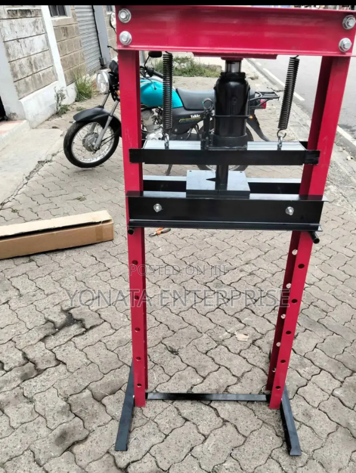 12t Hydraulic Press Machine for Sale