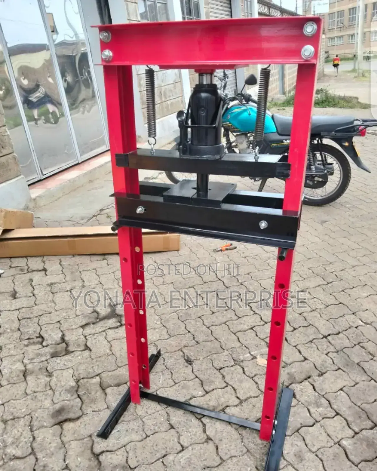 12t Hydraulic Press Machine Suppliers Kenya