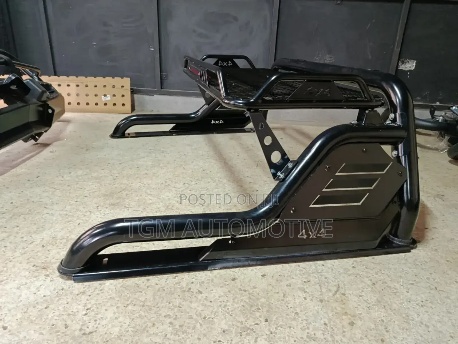 Heavy Duty Roll Bar for Hilux Revo/ Rocco With Carrier
