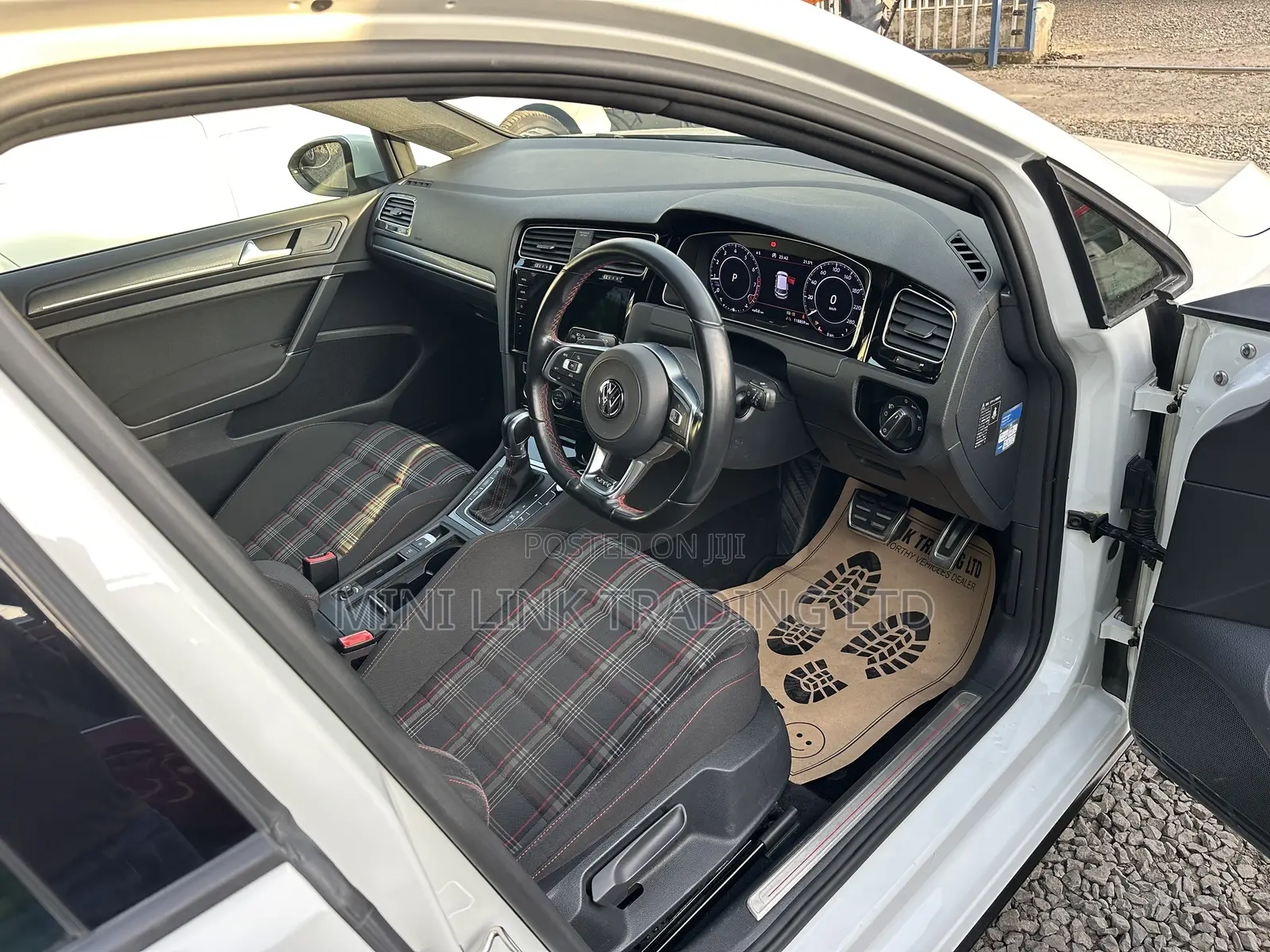 Volkswagen Golf GTI 2.0T S 2018 White
