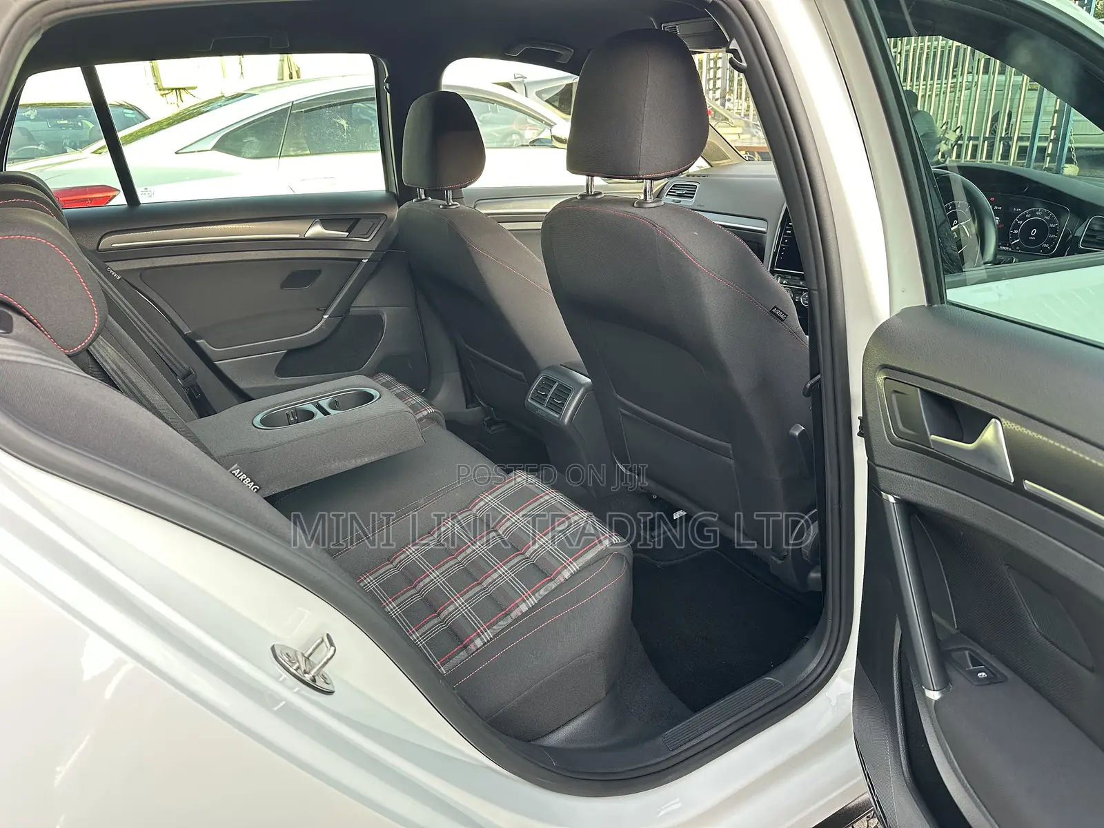 Volkswagen Golf GTI 2.0T S 2018 White