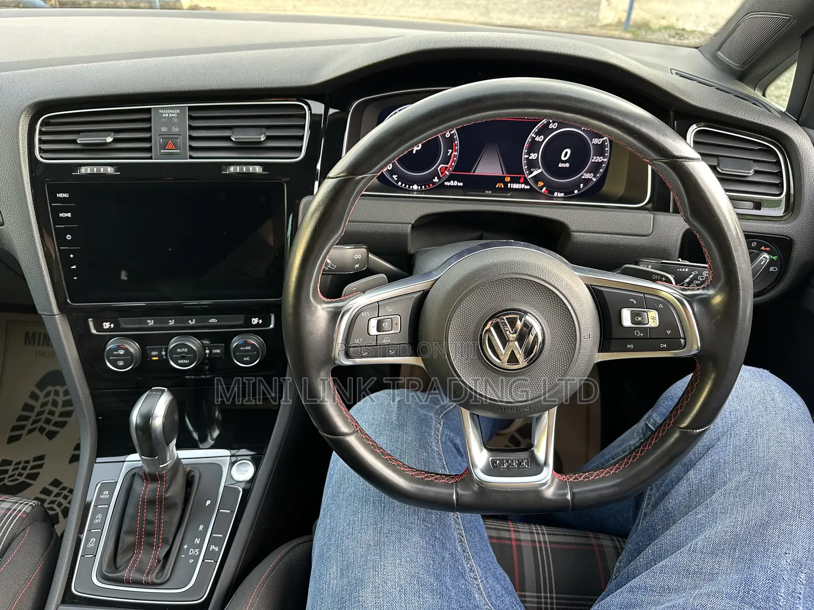 Volkswagen Golf GTI 2.0T S 2018 White