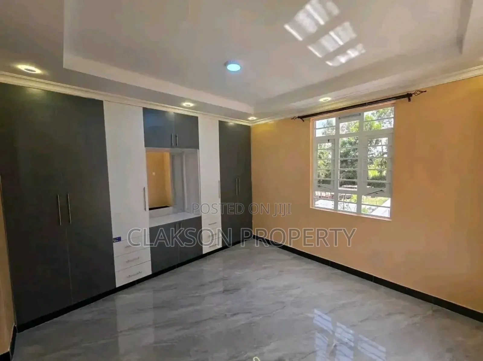 5bdrm Townhouse/Terrace in Kibiko, Ngong CBD for sale