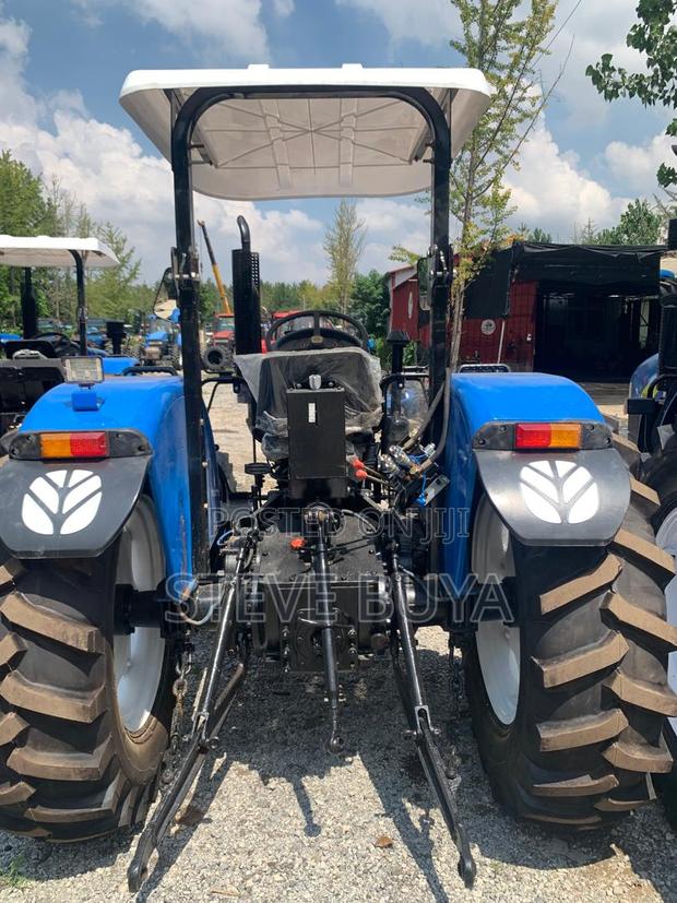 New Holland Tractors - thumbnail 5