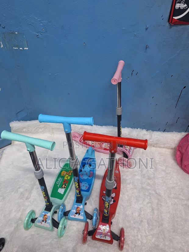 Girls and Boys Scooter - main view