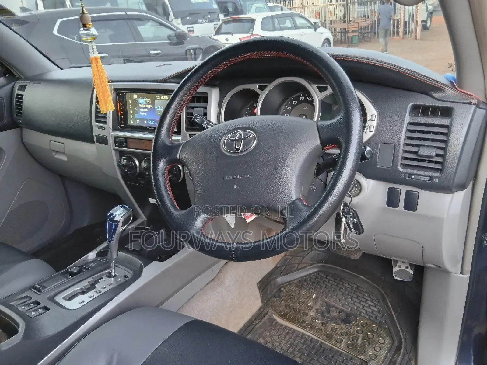 Toyota Hilux Surf 2004 Blue