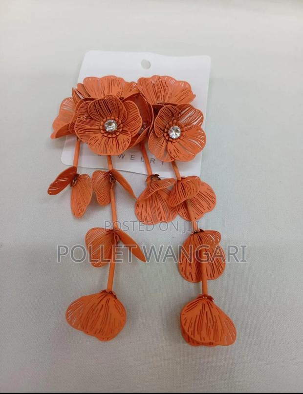 Flower Drop Earrings - thumbnail 2
