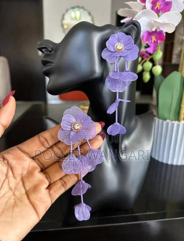 Flower Drop Earrings - thumbnail 5