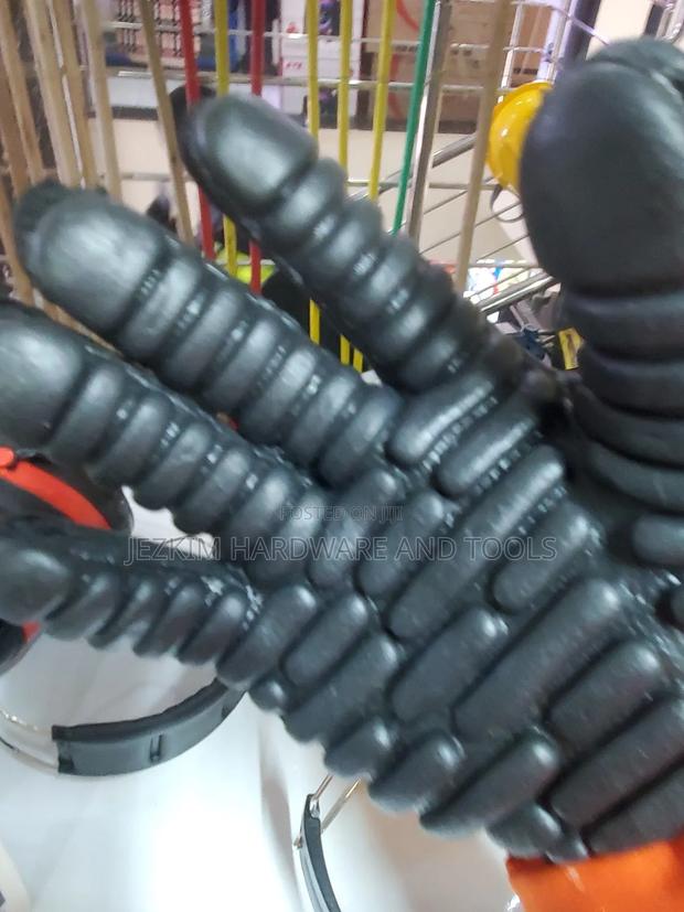 Anti Vibration Vaultex Gloves - thumbnail 3