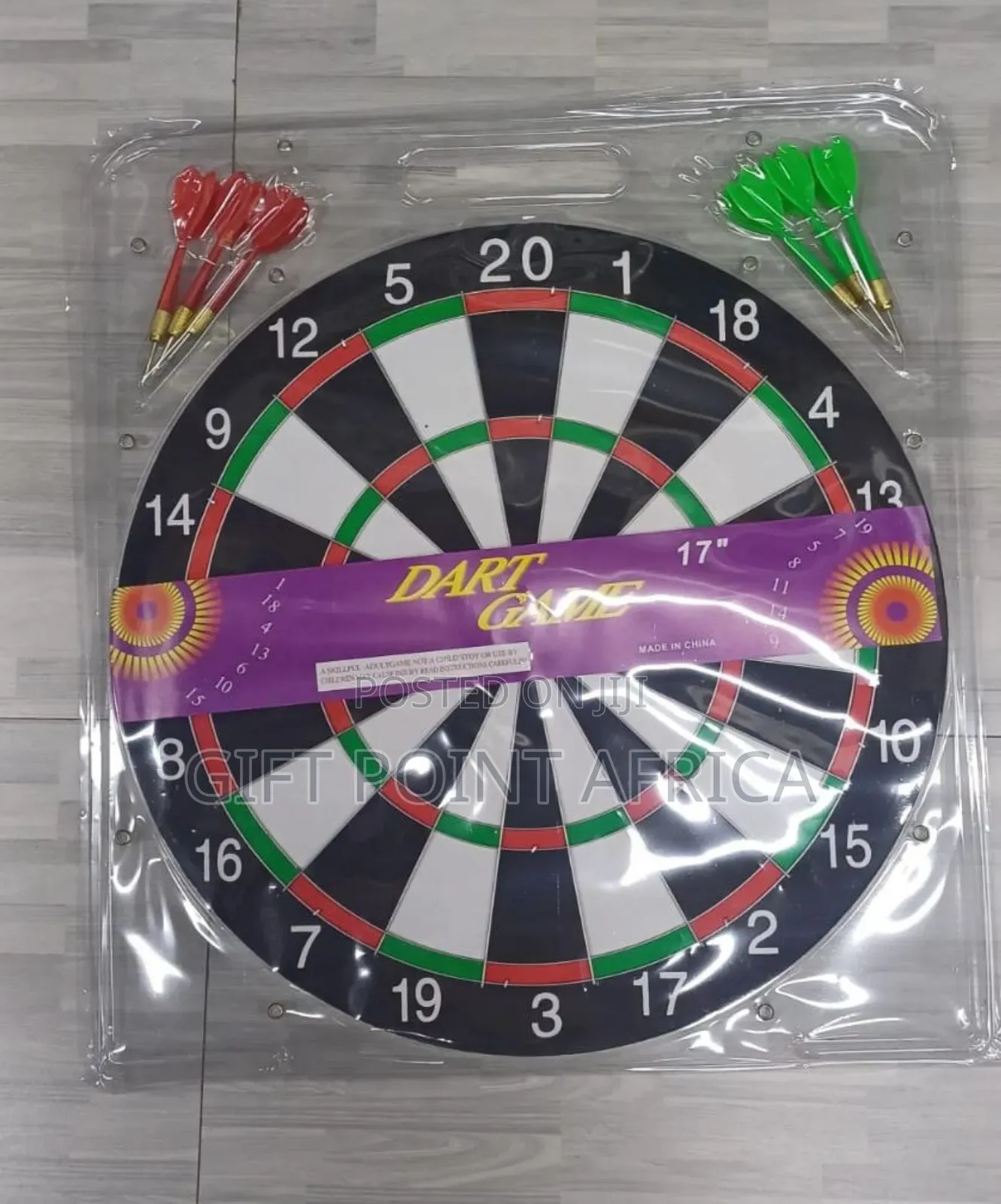 17 Inch Dart Board With 6 Darts