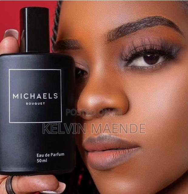 Michaels Bouquet's Black 1,2,4 5 - thumbnail 4