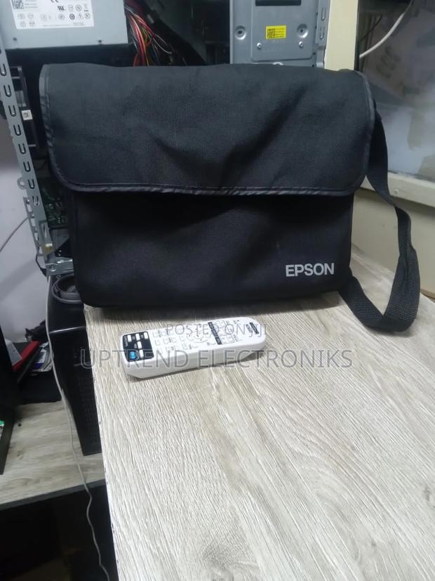 Reliable Flexible Projector Bag - thumbnail 2