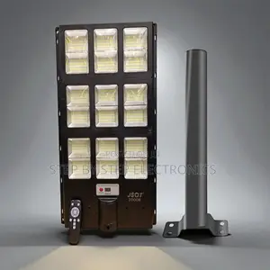 2000w Solar Lamp With Enhanced Lighting Area ,Energy Efficient Design
