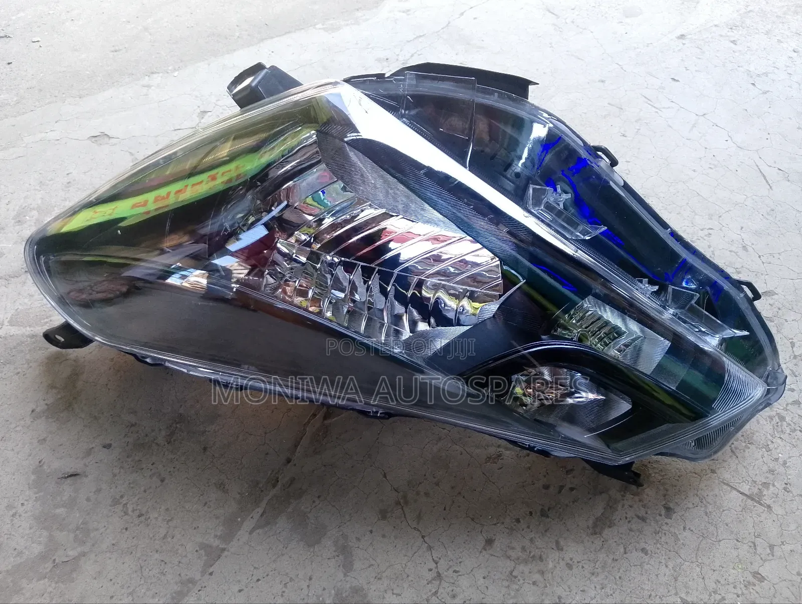 Headlamp Toyota Vitz 2015 Non Xenon